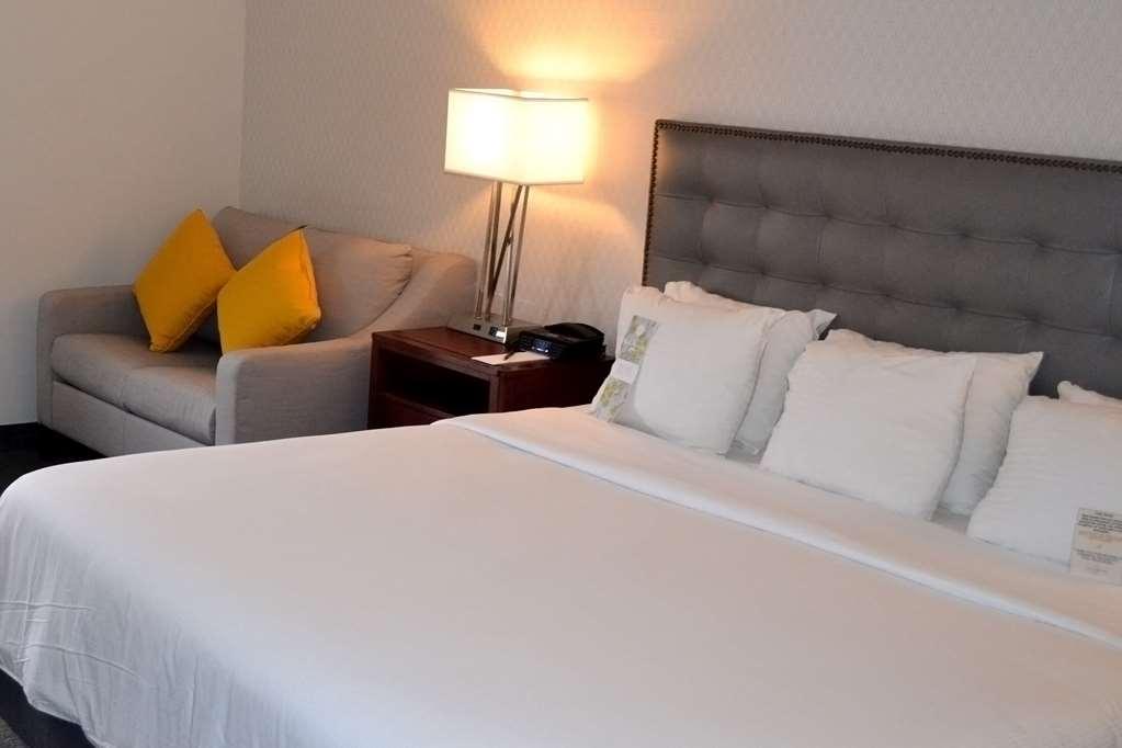 The Kensington Hotel Ann Arbor Phòng bức ảnh