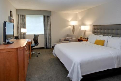 The Kensington Hotel Ann Arbor Phòng bức ảnh